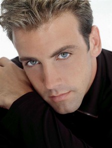 El actor y cantante puertorriqueño Carlos Ponce vuelve a las telenovelas 