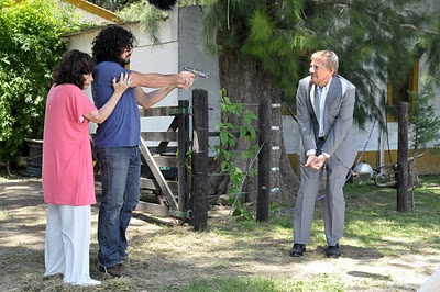 Leo a punto de matar a Laureano en “Valientes